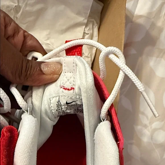 Nike Air Griffey Max 1 'Cincinnati Reds Away'  size 10.5 men’s - Picture 6 of 8